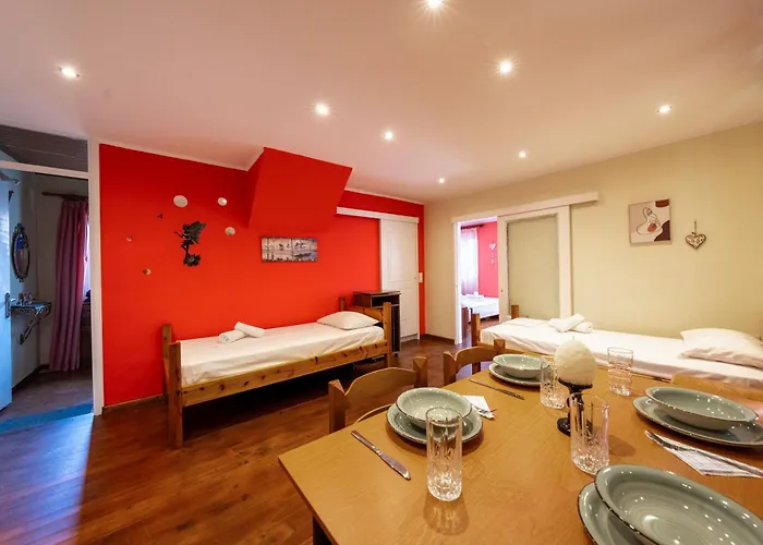 Dora\'S Happy Apartment
