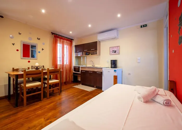 Dora\'S Happy Apartment