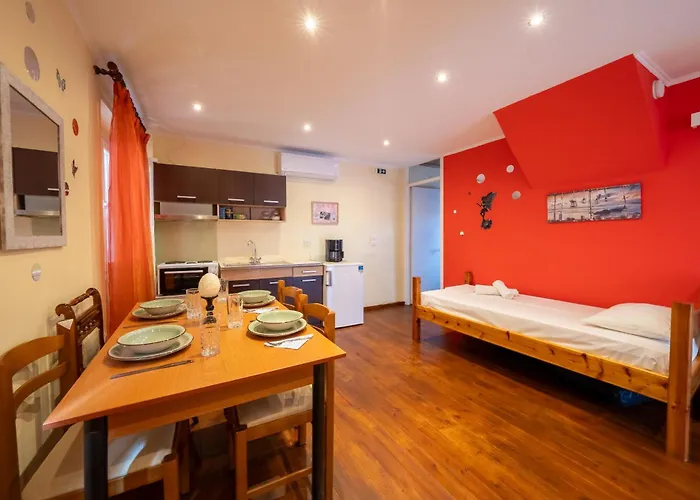 Dora\'S Happy Apartment